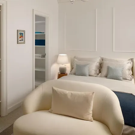 Elegantan سبليت